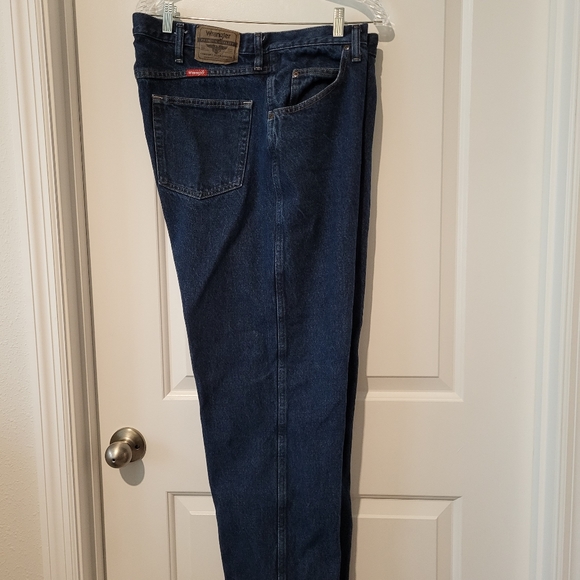 Wrangler Premium Quality Jeans - Picture 4 of 4